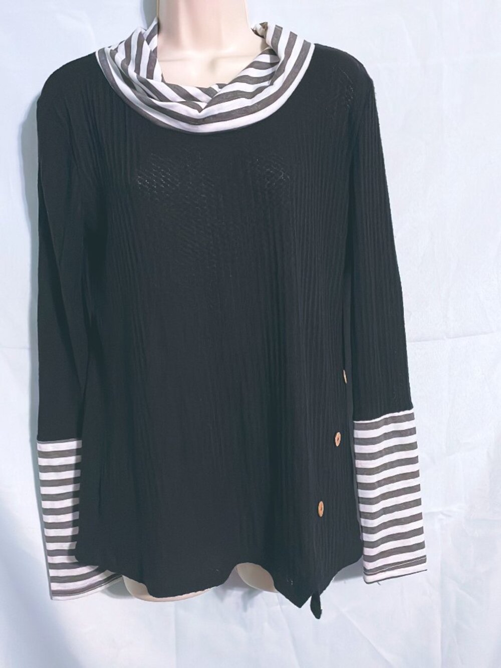 Suvimuga Cute Black Cowl Neck Sweater Size M